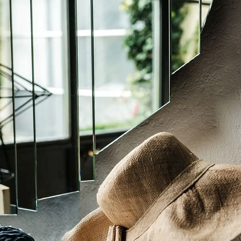 Specchio Stripes di in stile moderno SCONTATO^Cattelan Italia Outlet