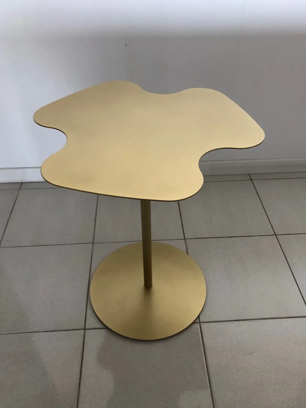 Tavolino modello Flower in OFFERTA OUTLET^Bontempi Online