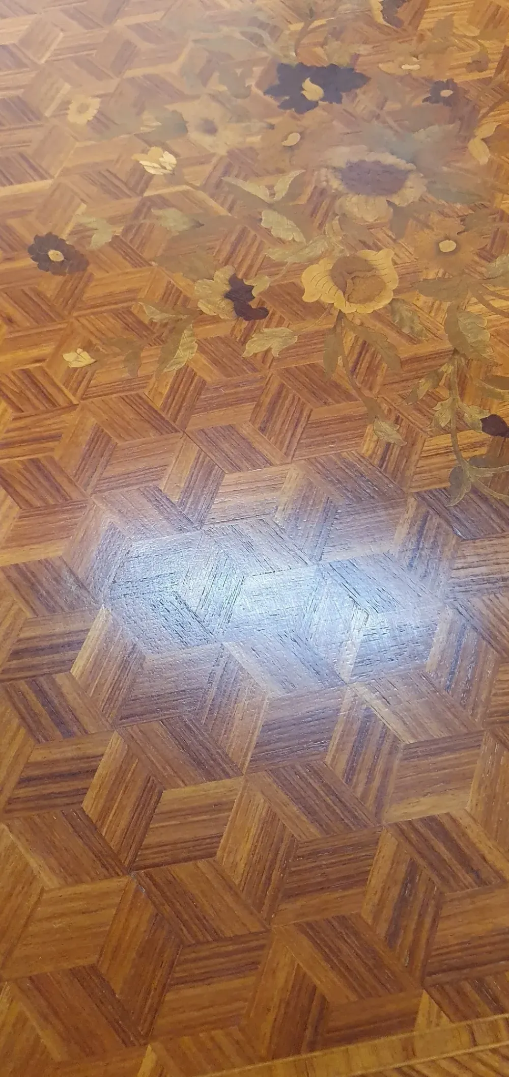 Best Tavolino classico Quadrato con intarsio diamante di a prezzo scontato Tavolini