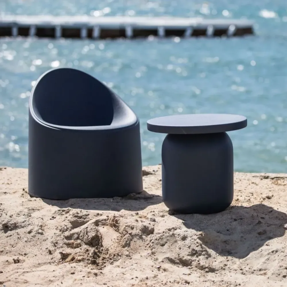 Tavolino design Juju di a prezzo scontato^Serralunga