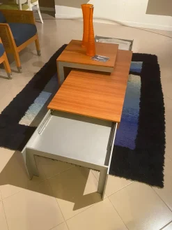 Tavolino design Lineo di a prezzo ribassato^Porada Clearance