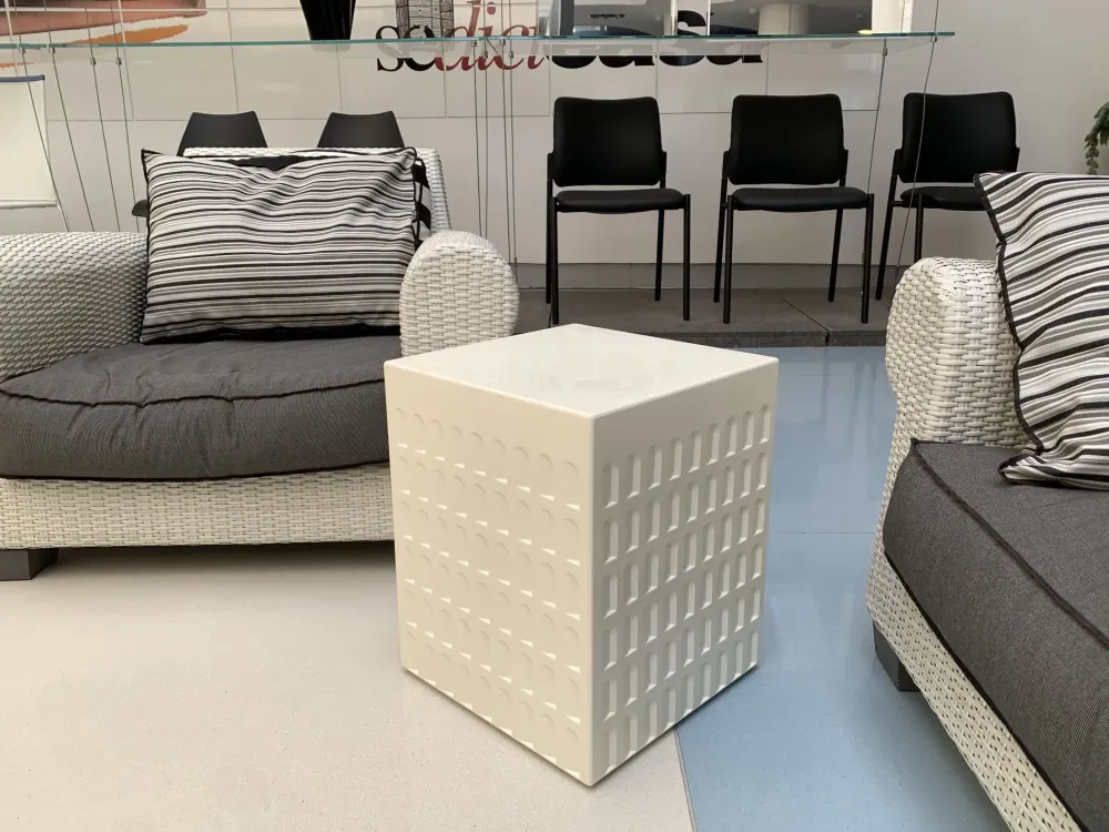 Tavolino Eur del brand a prezzi convenienti^Kartell