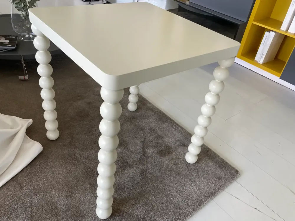Tavolino modello Majestic rodolfo dordoni in OFFERTA OUTLET^Flou Outlet