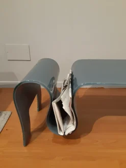 Tavolino modello Tavolino cristallo grigio curvato in OFFERTA OUTLET^La Vetreria Online