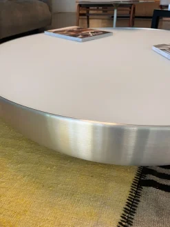 Tavolino modello Big planet light di a prezzo scontato^Bonaldo Hot