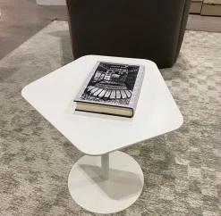 New Tavolino modello Caruso di a prezzo ribassato Tavolini