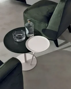 New Tavolino modello Eclisse di a prezzo scontato Tavolini