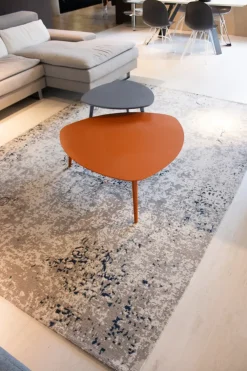 Tavolino modello Goccie di a prezzo ribassato^Doimo Salotti New