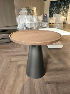 New Tavolino modello Kony  di a prezzo ribassato Tavolini