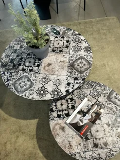 Tavolino modello Tavolini design di a prezzo scontato^Artigianale Online