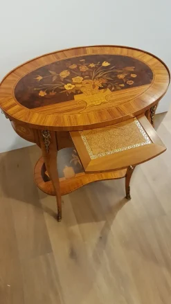 Tavolino modello Tavolino luigi xv di a prezzo ribassato^Artigianale Hot