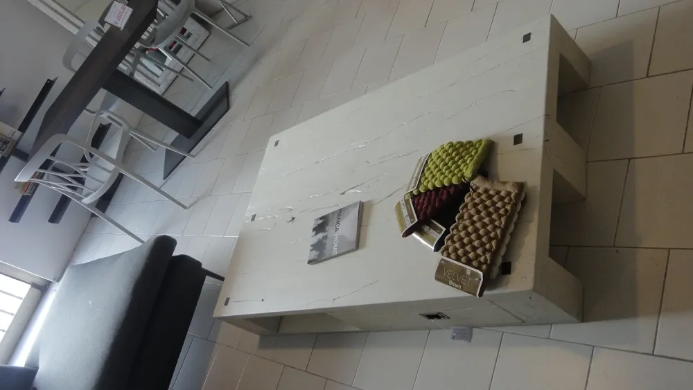 Devina Nais Tavolino moderno modello Pallet di scontato- Tavolini