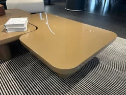 Tavolino moderno modello Ernest di scontato^Poliform New