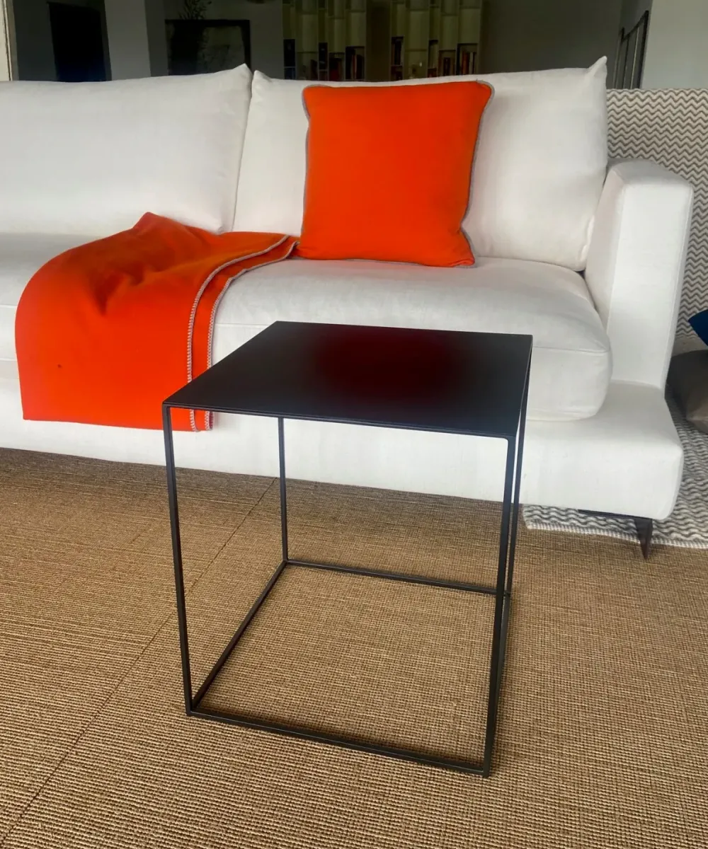 Tavolino moderno Tavolino irony di a prezzo ribassato^Zen Discount