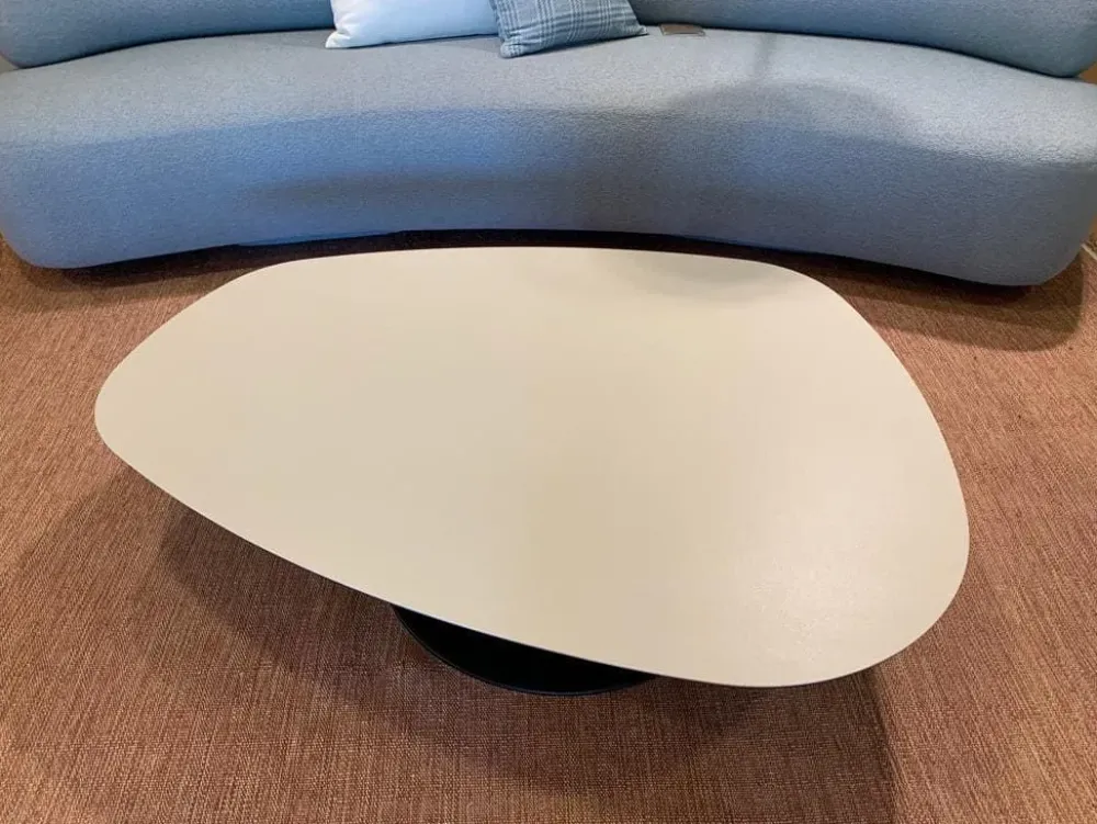 Moroso Tavolino Phoenix della marca a prezzi convenienti - 35%- Tavolini