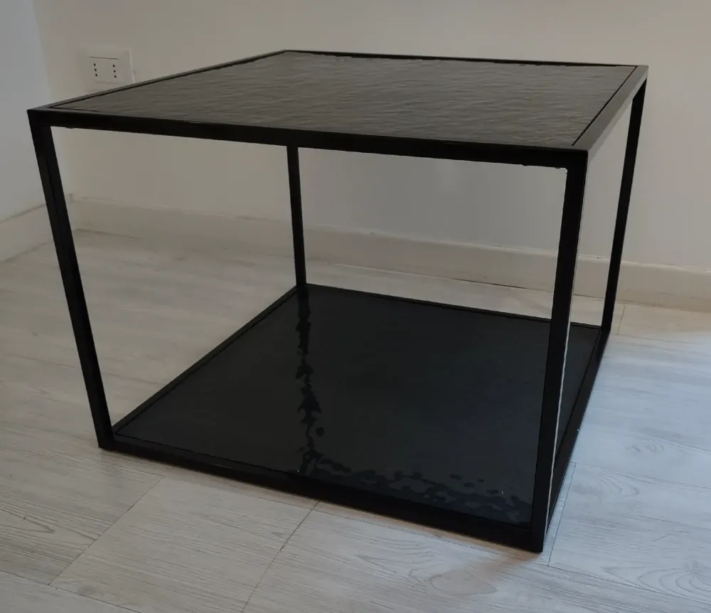 Discount Tavolino modello Square in OFFERTA OUTLET Tavolini