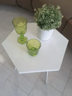 La Primavera Tavolino Rossella esagonale della firma a prezzi convenienti - 38%- Tavolini