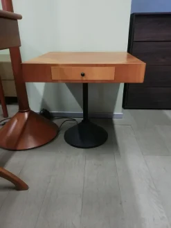 Tavolino modello Con cassetto in OFFERTA OUTLET Tavolini