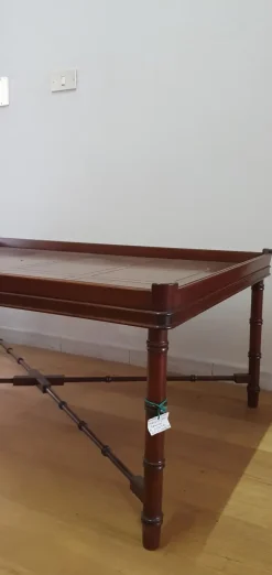 Tavolino Tavolino salotto ciliegio a vassoio della firma a prezzi convenienti - 52%^Marchetti