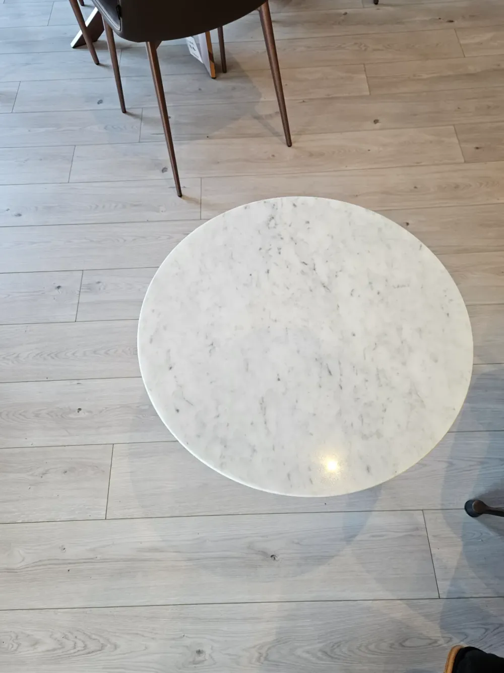 Online Tavolino Tavolino modello e 57 t dell'azienda a prezzi convenienti - 36% Tavolini