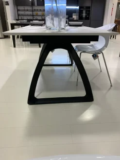 Tavolo Barret a prezzo ribassato^Stones Clearance