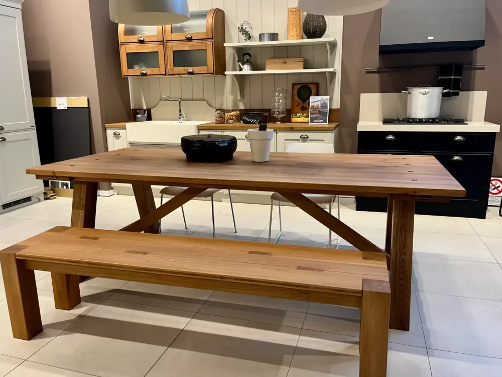 Devina Nais Tavolo Castle in legno Fisso- Tavoli