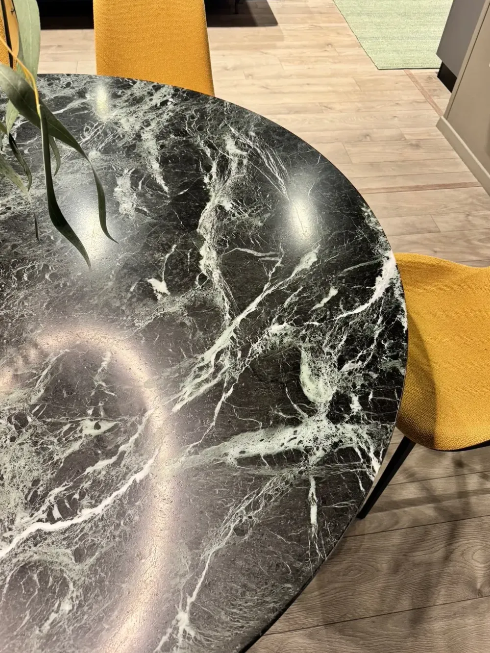 Hot Tavolo Clessidra in marmo Fisso scontato 40% Tavoli