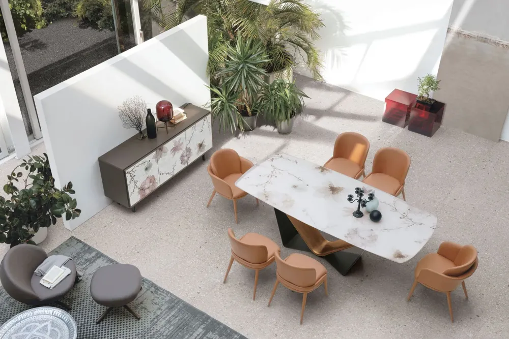 Target Point Tavolo con piano in altri materiali sagomato di a PREZZO OUTLET- Tavoli