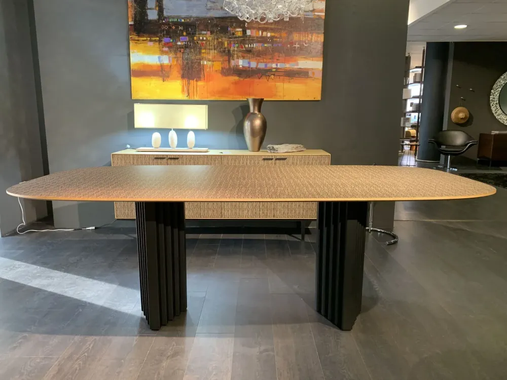 Tavolo con piano in legno sagomato di a PREZZO OUTLET^Sigerico Discount