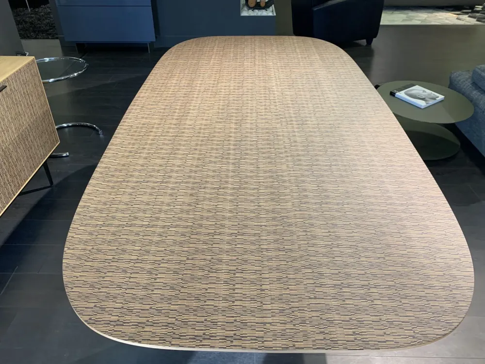 Tavolo con piano in legno sagomato di a PREZZO OUTLET^Sigerico Discount