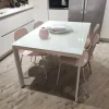 New Tavolo con piano in vetro rettangolare di a PREZZO OUTLET Tavoli