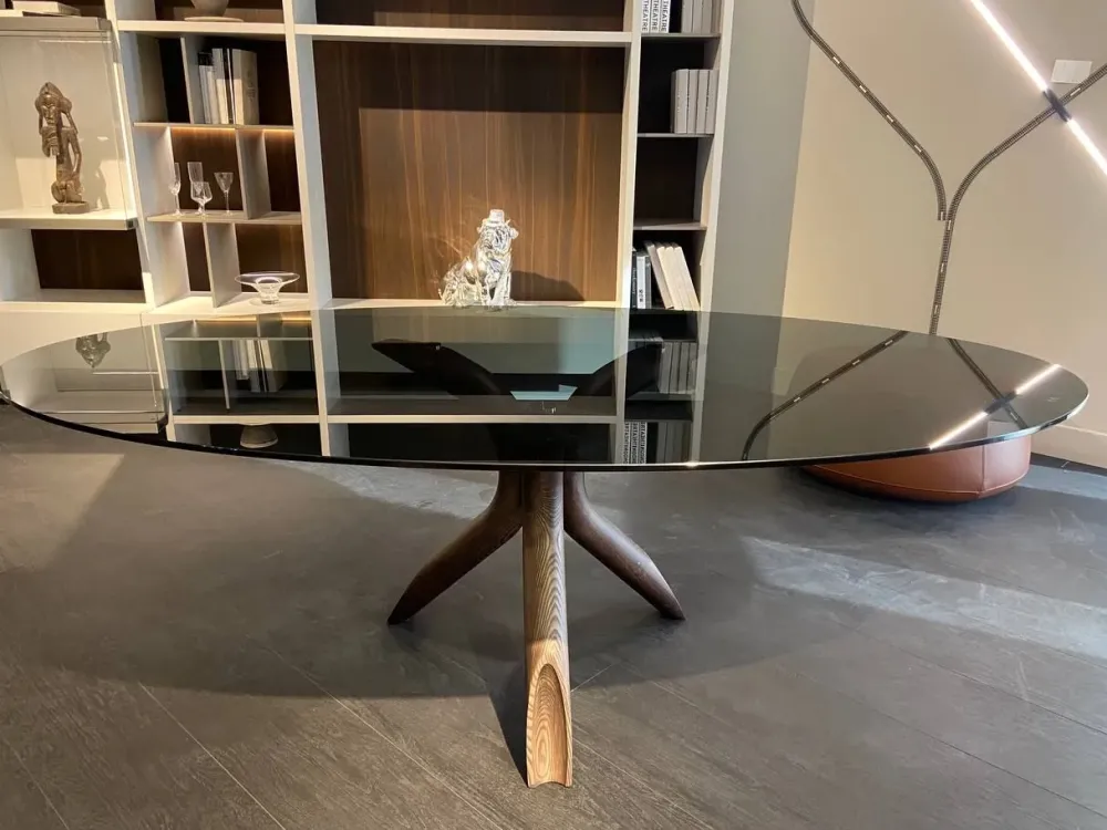 Clearance Tavolo con piano in vetro ellittico di a PREZZO OUTLET Tavoli