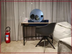 Discount Tavolo consolle modello Ninfea con specchio a prezzo scontato Consolle