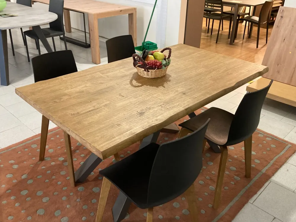 Tavolo Crossing a prezzo ribassato^FGF Mobili New