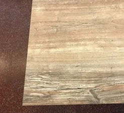 Tavolo Design a prezzo scontato^Distribuzione Grandi Marchi