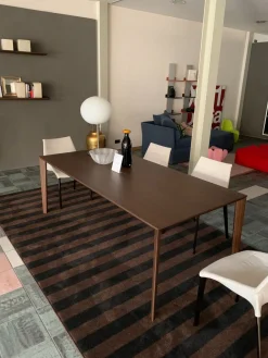 Hot Tavolo Filigree . Acquista ora! Tavoli