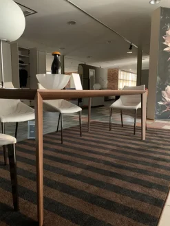 Hot Tavolo Filigree . Acquista ora! Tavoli