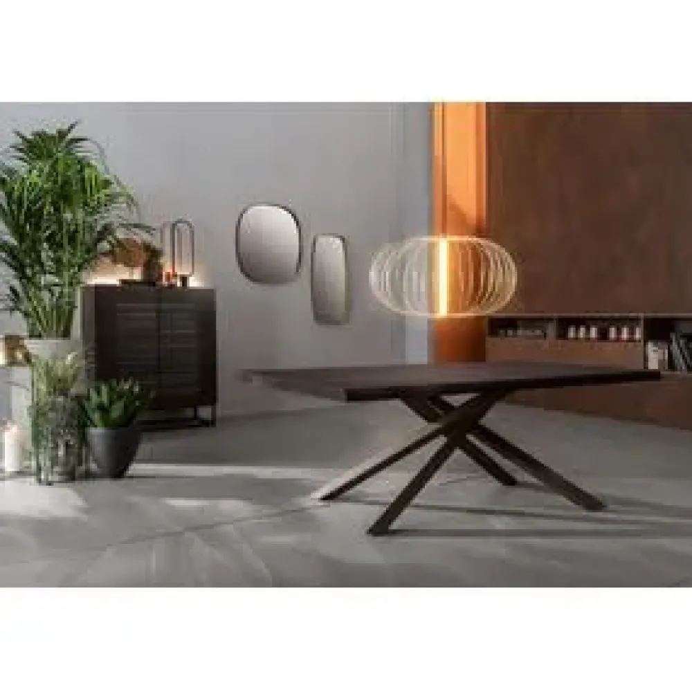 Outlet Tavolo fisso Tavolo spyke a prezzo ribassato Tavoli