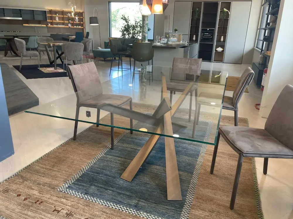 Tavolo in altri materiali rettangolare Lancer in offerta outlet^Cattelan Italia