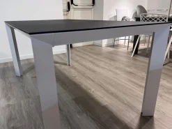 Tavolo in laminato rettangolare Tai a prezzo ribassato^Scavolini