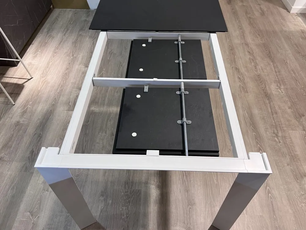 Tavolo in laminato rettangolare Tai a prezzo ribassato^Scavolini