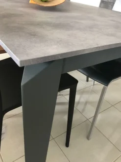 Clearance Tavolo in laminato rettangolare Diagonal in offerta outlet Tavoli