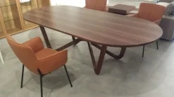 Tavolo in legno ovale 988 in offerta outlet^Rolf Benz Best