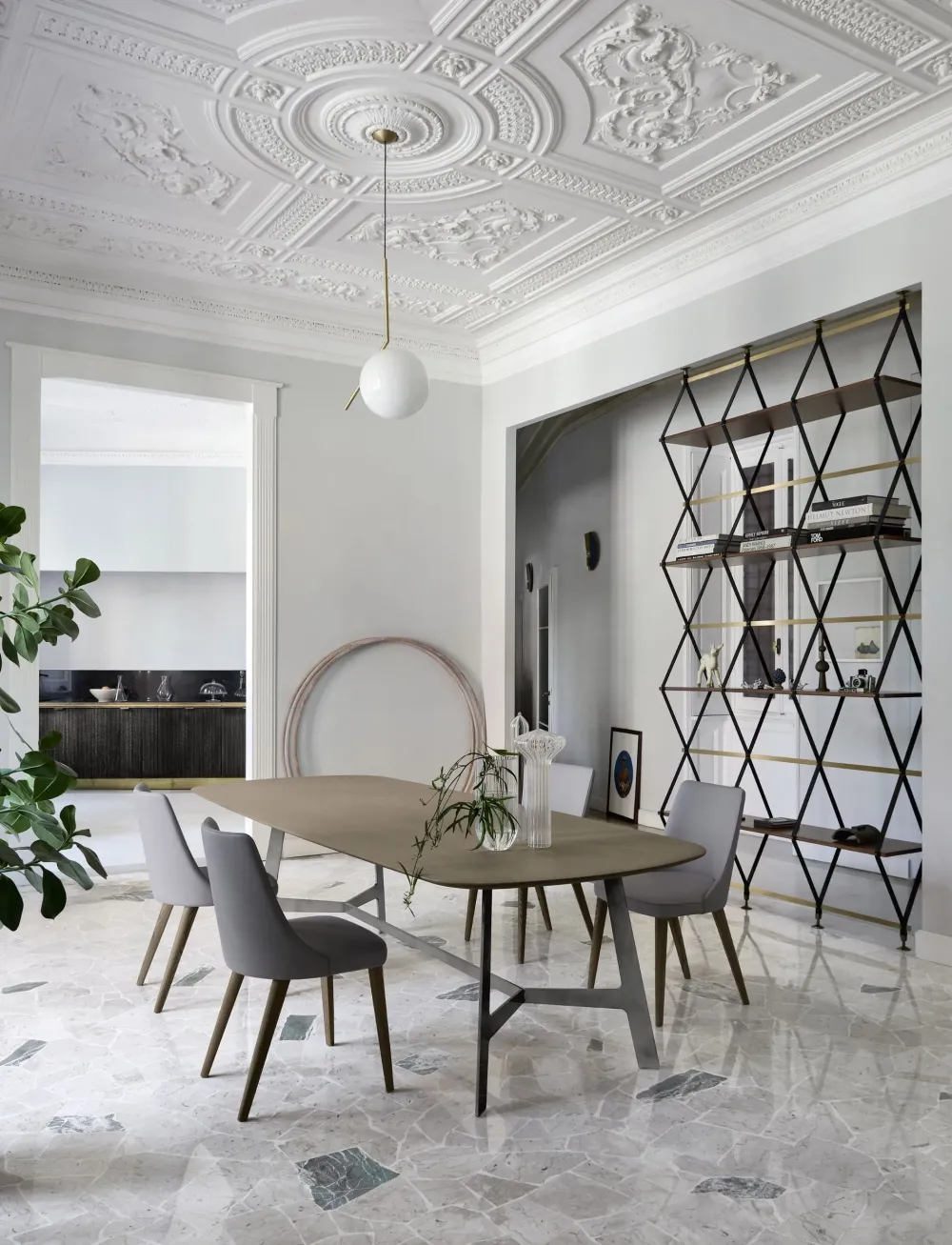 Tavolo in legno ovale Vertigo a prezzo scontato Tavoli