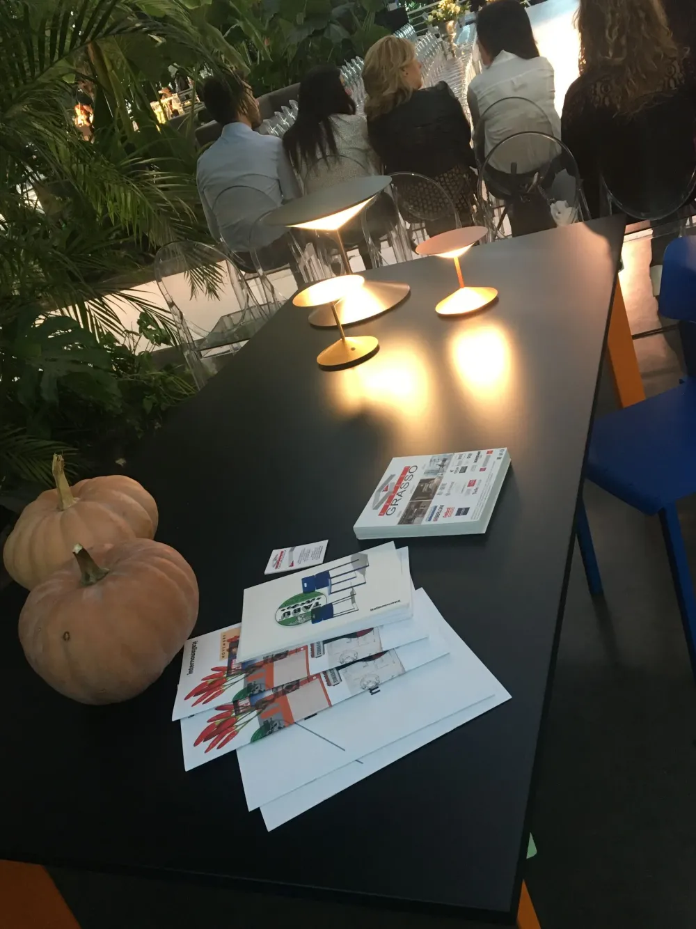 New Tavolo in legno rettangolare Aronte in offerta outlet Tavoli