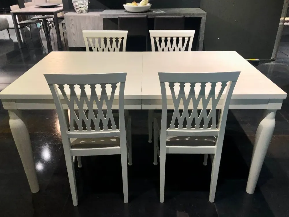 Outlet Tavolo in legno rettangolare Slamet in offerta outlet Tavoli