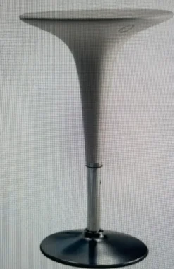 Tavolo in metallo rotondo Bombo table grigio argento a prezzo scontato^Magis