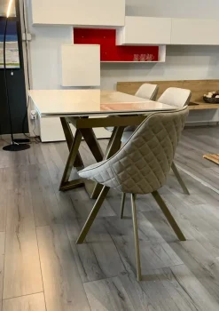 Tavolo in offerta outlet modello Priamo  di^Target Point