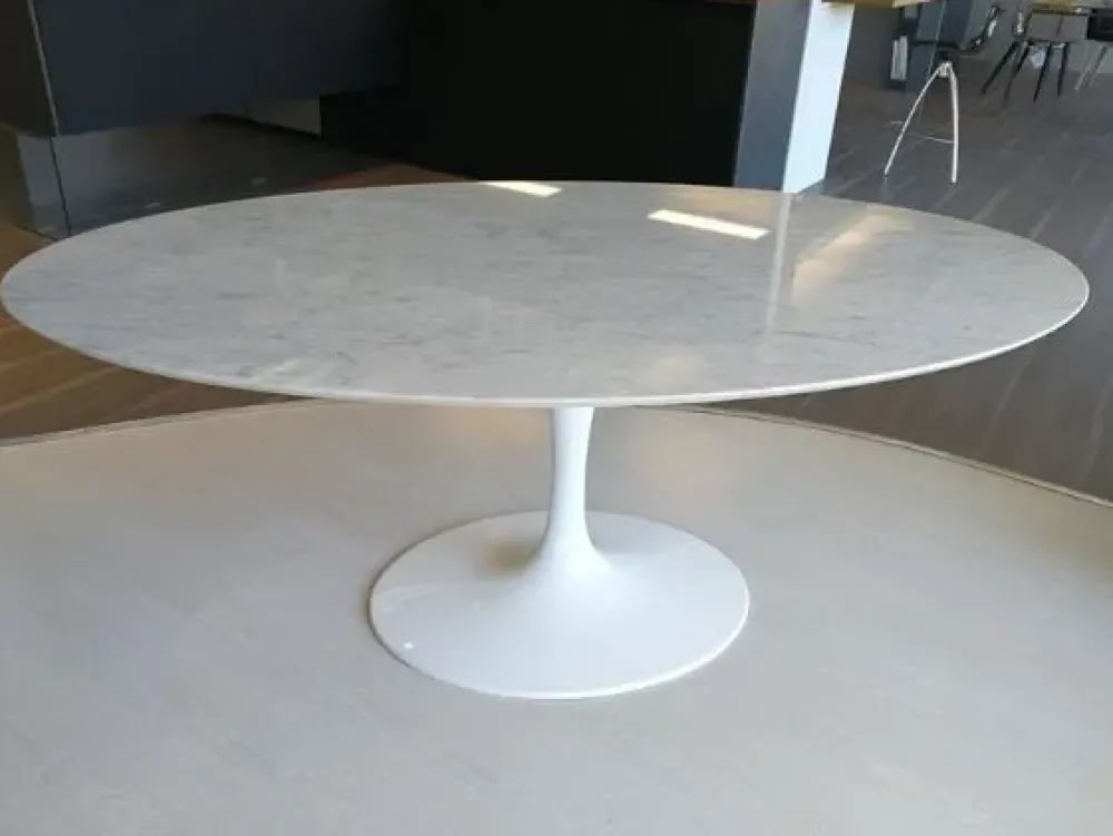 Tavolo in pietra ovale Saarinen made in italy 160x110 a prezzo scontato^Artigianale New