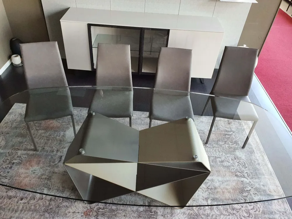 Outlet Tavolo in vetro ellittico Gem a prezzo ribassato Tavoli